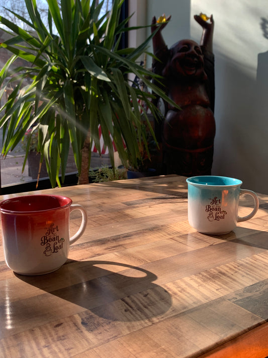 First Dates or Relationship Breakup in the Coffee Shop